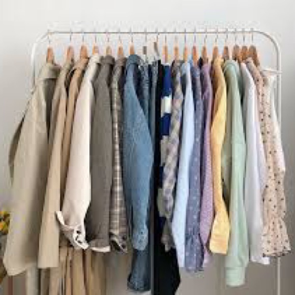 🌸🩵 MYSTERY BOX 🌸🩵 RESALE OR KEEP FOR YOURSELF - Picture 3 of 15